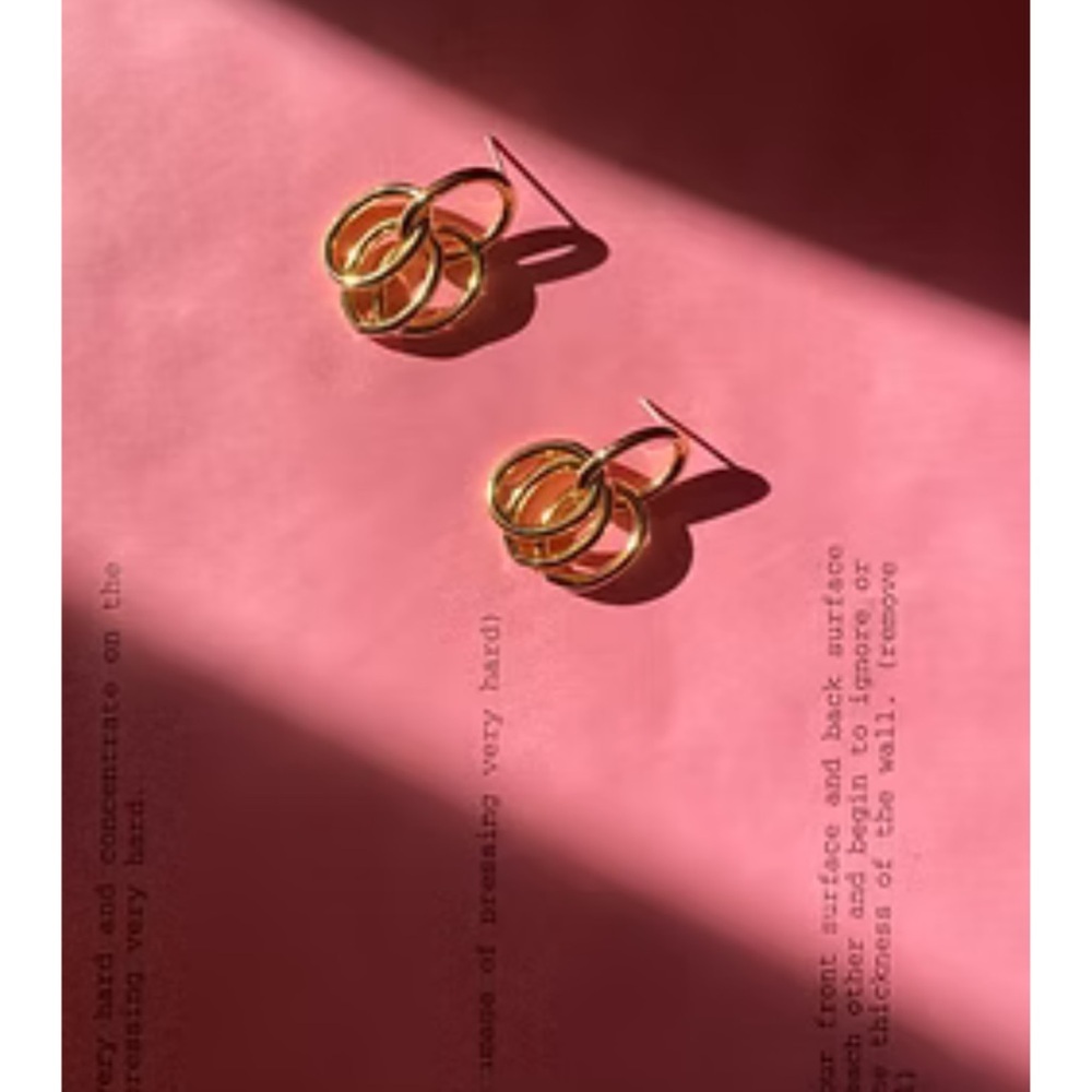 YAM NYC Gold Hoop Earrings